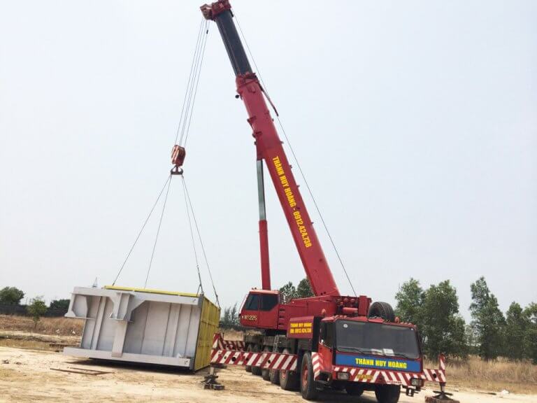 Cho thuê xe cẩu khu công nghiệp Thái Thượng