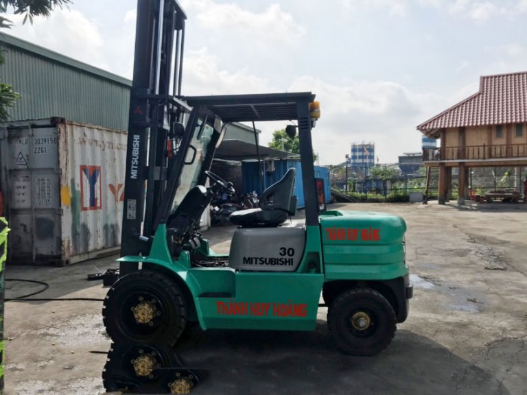 Cho thuê xe nâng điện tại Thái Bình