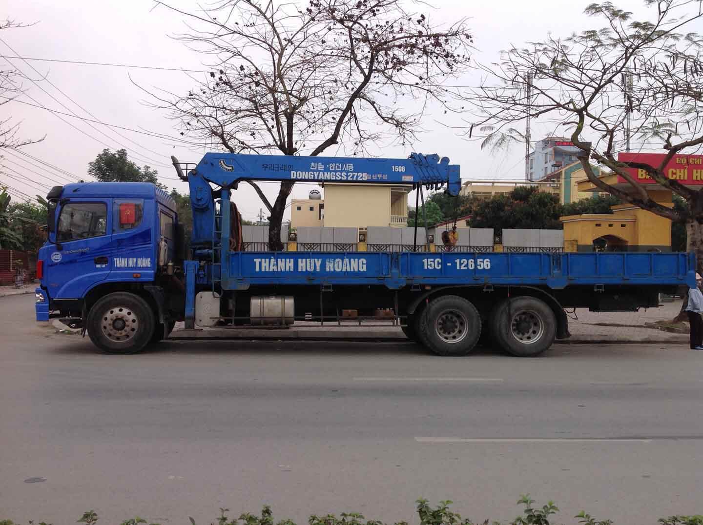 xe cẩu tự hành tại Thái Bình