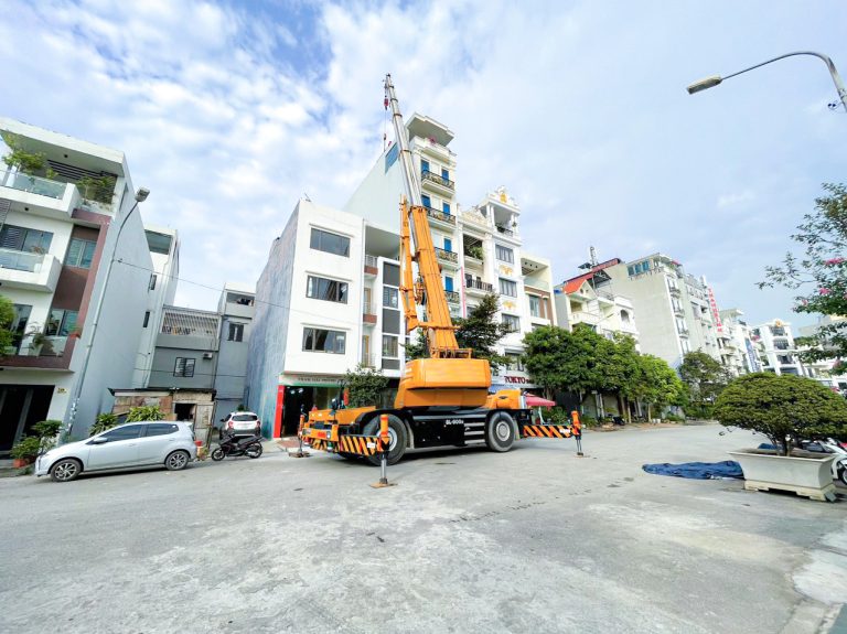 Cho thuê xe cẩu khu công nghiệp Liên Hà Thái
