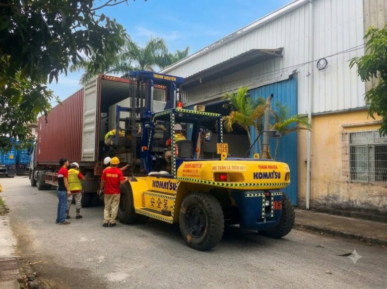 Nhật Ký Thi Công: Rút Ruột Container Mở Nóc & Nâng Hạ Máy Ép Nhựa LK Potenza PT250 Tại KCN Liên Hà Thái – Thái Bình
